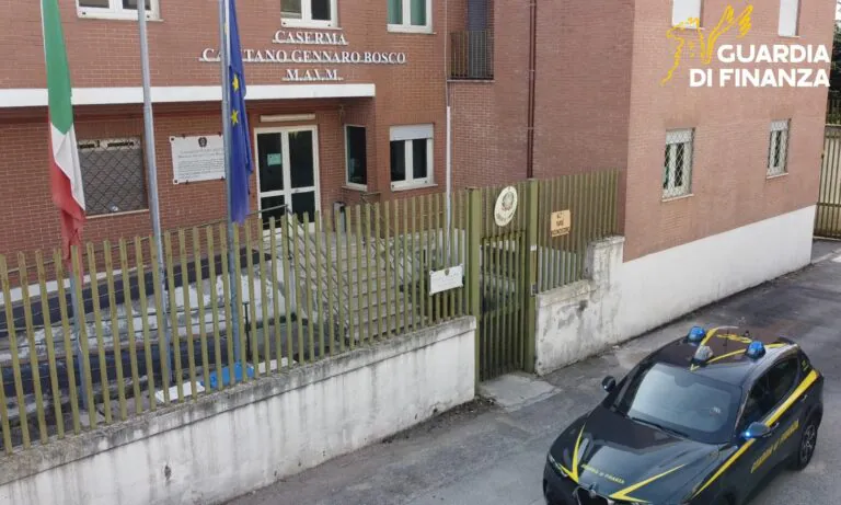 Lavoro nero nei lidi, 19 irregolari: stangata su beach club
