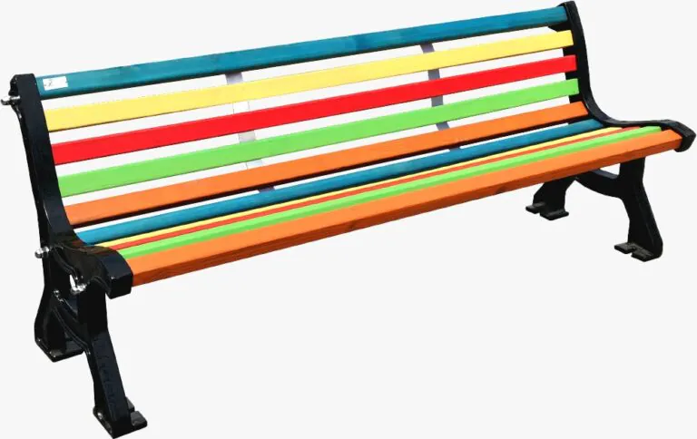Un ponte di solidarietà tra 2 comuni: nasce la “Panchina Arcobaleno” per la ricerca per le malattie rare