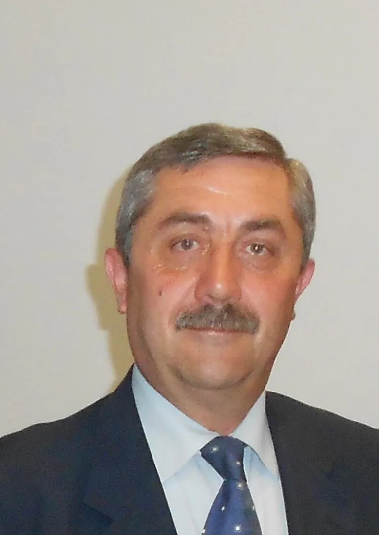 Accusa malore davanti casa: muore ex vice sindaco e consigliere comunale