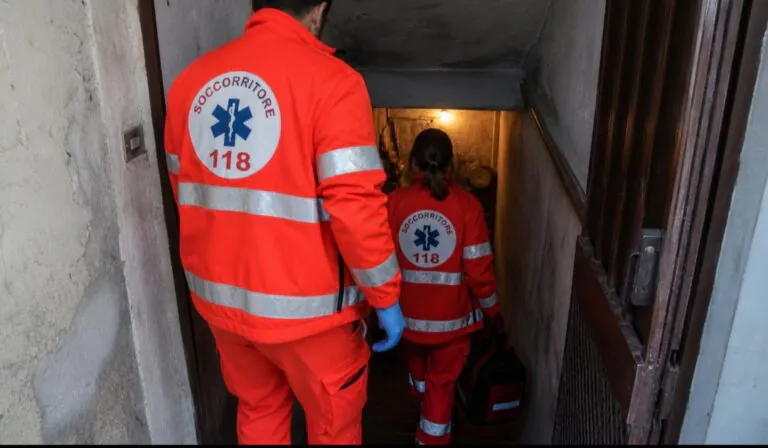 Trovata morta in cantina dopo caduta dalle scale