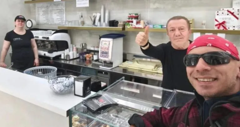 La tappa del giro del mondo a piedi di Riccardo Di Teo alla Gelateria della valle