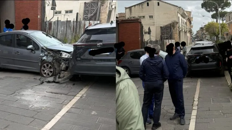 Violento scontro tra auto in centro, paura per i coinvolti