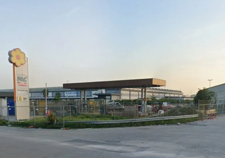 Logistica sotto inchiesta, dipendenti accusano malore durante protesta nella zona Asi