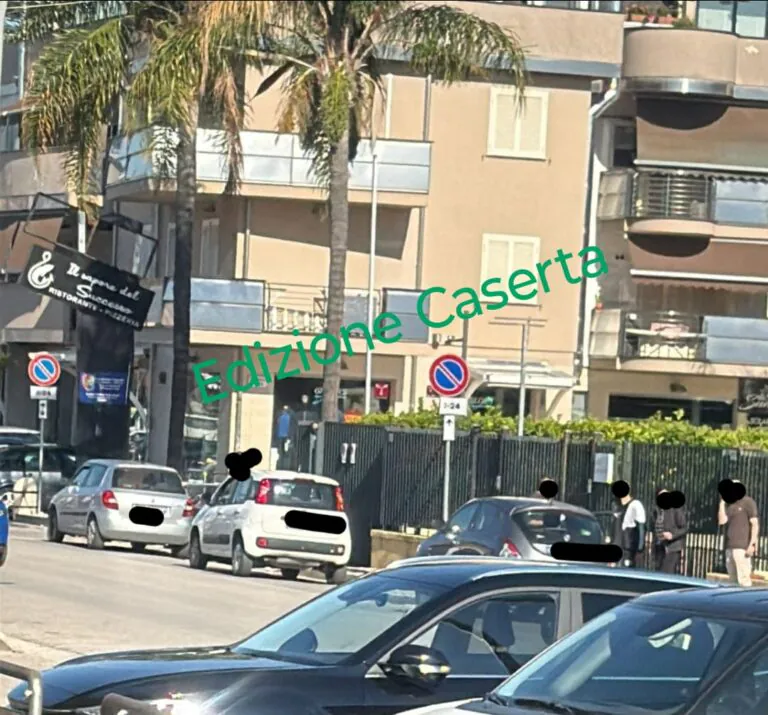 Tamponamento a catena nei pressi del bar, coinvolta una donna incinta