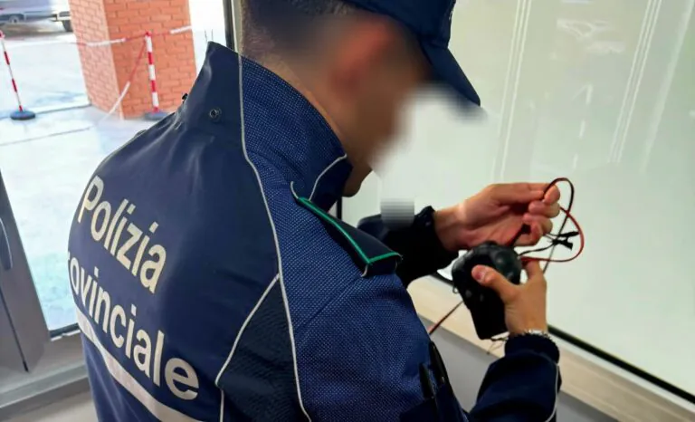 Smantellato sistema vietato per la cattura