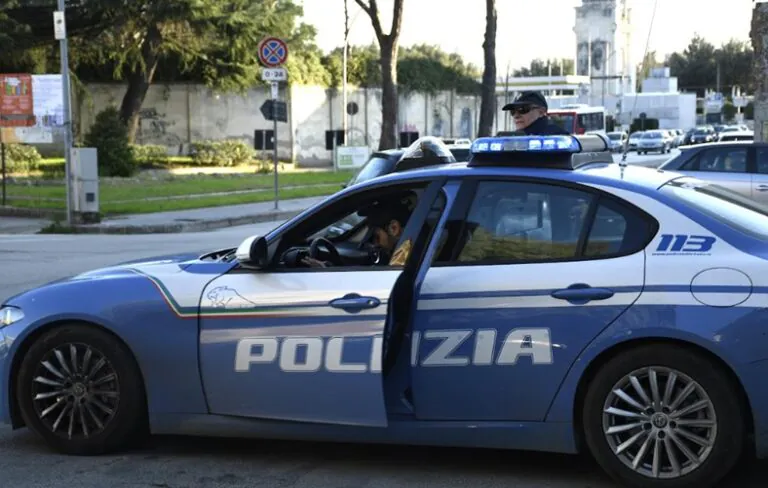 Giro di vite della questura, 10 cacciati da stadi e città