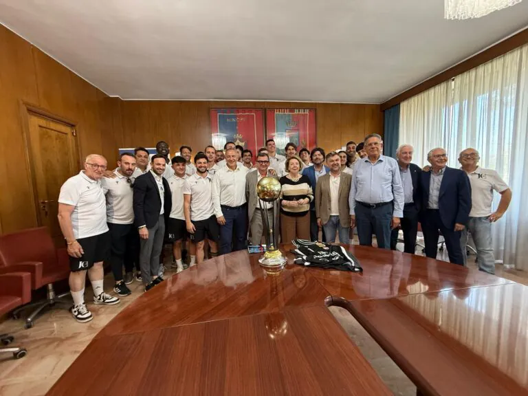 JuveCaserta ricevuta in Comune dopo il trionfo