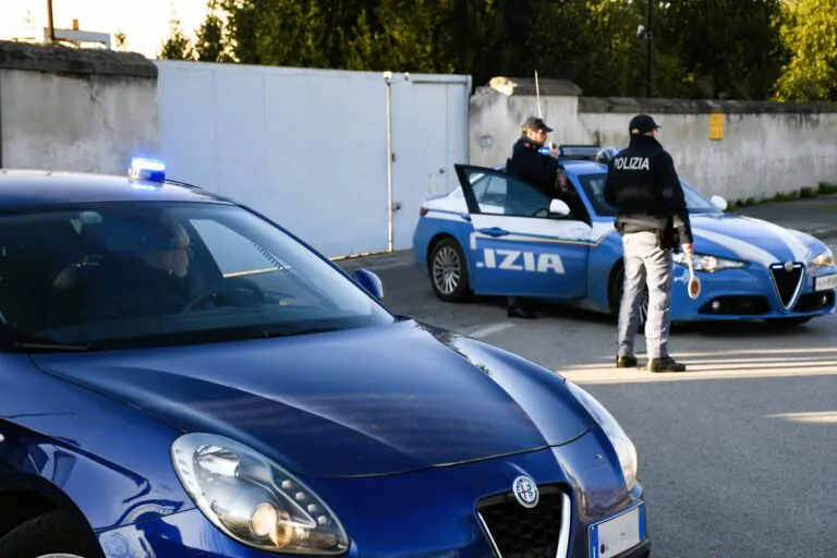 Officina abusiva scoperta: sequestro, denuncia e multe per quasi 28mila euro
