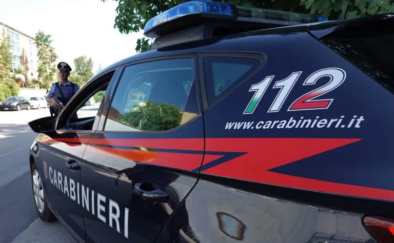 Scappa all’alt, preso dopo inseguimento