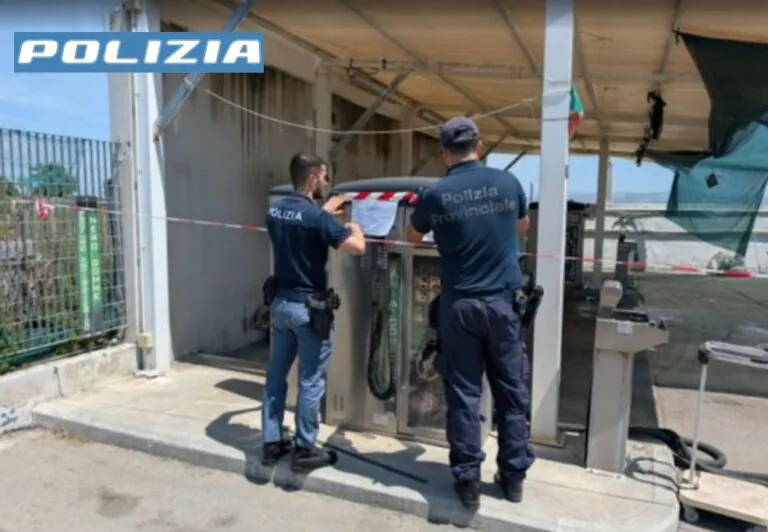 Polizia chiude autolavaggio abusivo dopo blitz congiunto