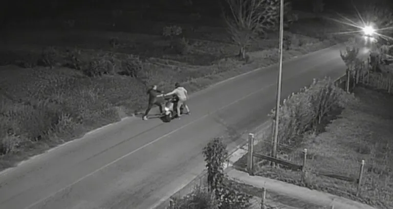 Assalito in scooter e picchiato mentre torna dalla giornata di lavoro