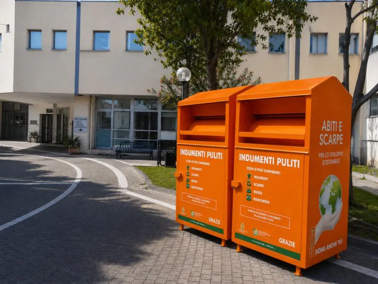 Raccolta indumenti usati, a Capodrise cambiano sede e modalità di conferimento
