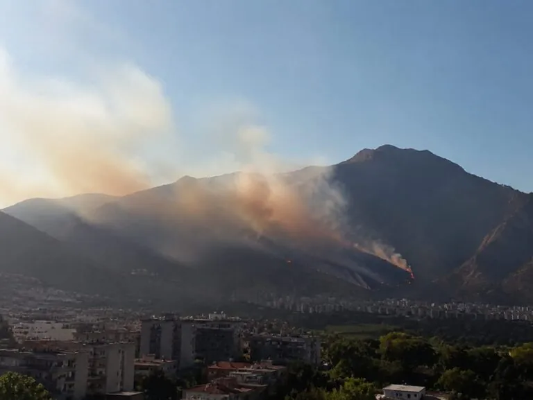 Rogo in montagna nei pressi della base Nato