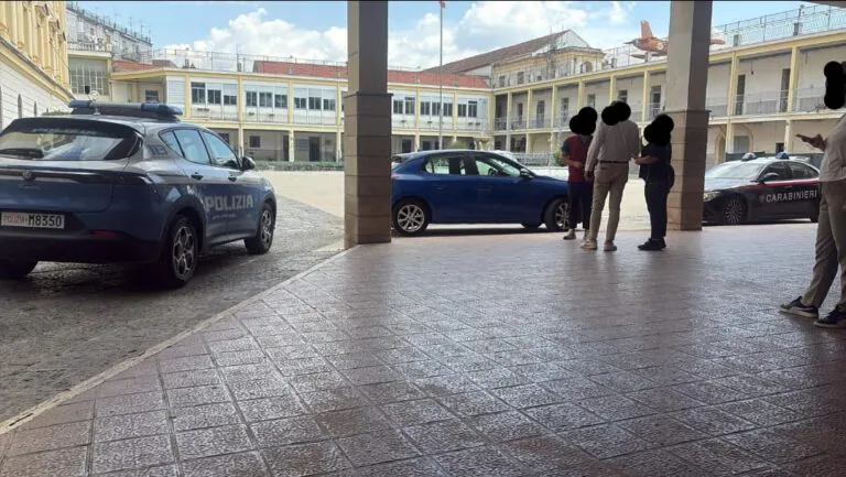 Tensione al Villaggio dei Ragazzi, intervengono carabinieri e polizia