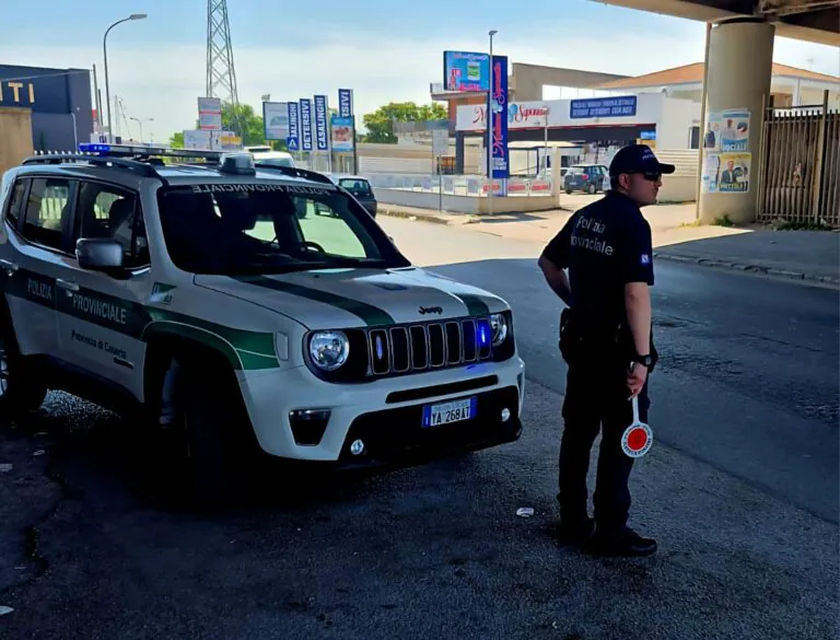 Scappa alla vista degli agenti: fermato e arrestato