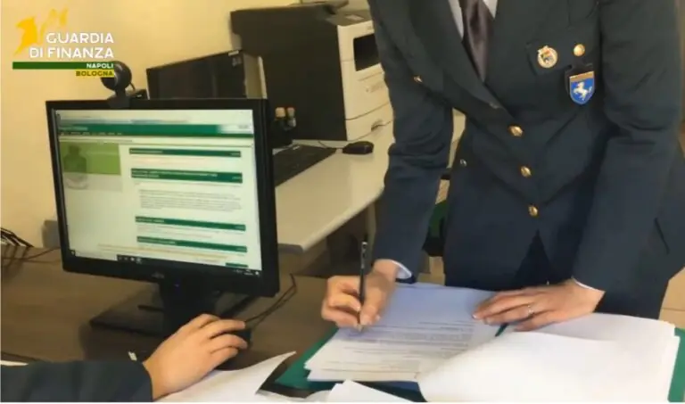Frode sui bonus e soldi al clan, sequestro da 21 milioni tra barche e auto