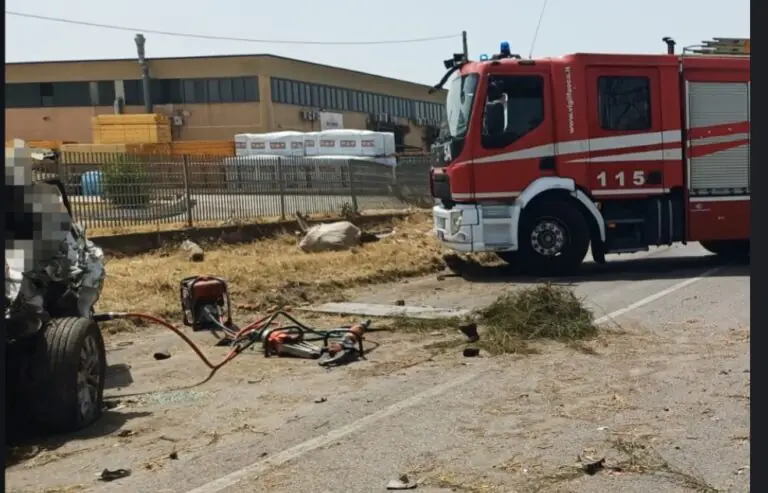 Doppio mortale sull’Appia, salme sequestrate per le autopsie