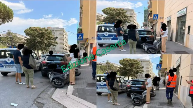 Auto contro scooter in centro, centauro sbalzato sull’asfalto