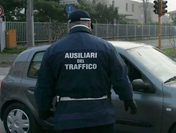 ausiliari del traffico multe a caserta