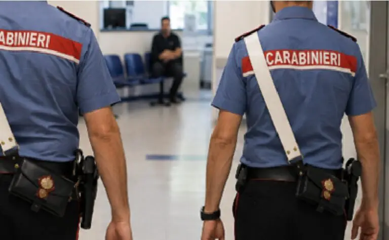 Ricetta negata, putiferio all’Asl: madre e figlio mandano ko medici e guardia giurata