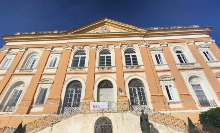 Madre di famiglia muore a 62 anni: frazione in lutto per Anna