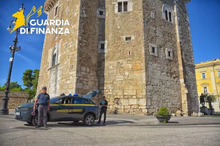 Fiamme gialle nella lotta allo spaccio, hashish sequestrato