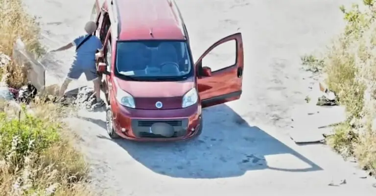 Zozzone beccato dopo essere andato via dalla villetta al mare