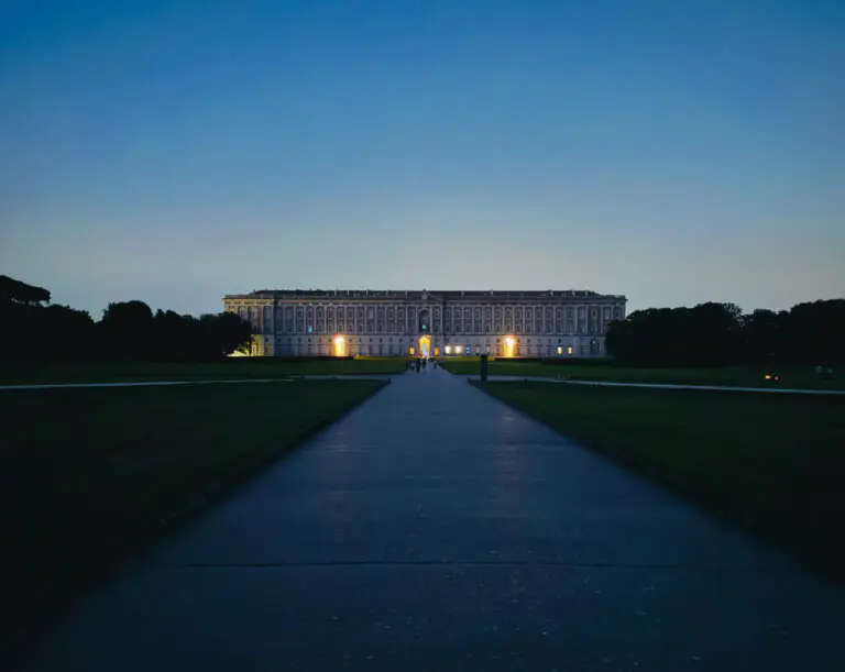 La magia dell’alba alla Reggia di Caserta: il Parco apre le porte ai visitatori