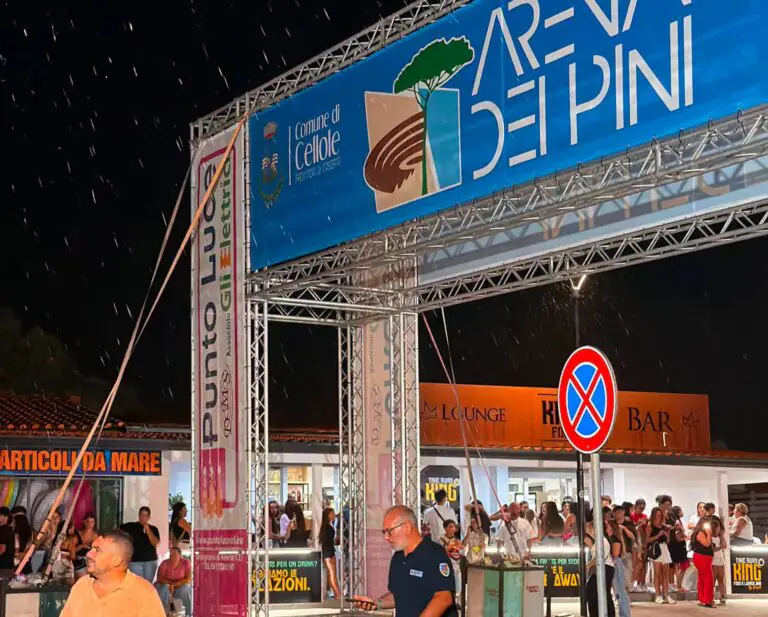 Bomba d’acqua sul Casertano, strade allagate: stop pure al concerto
