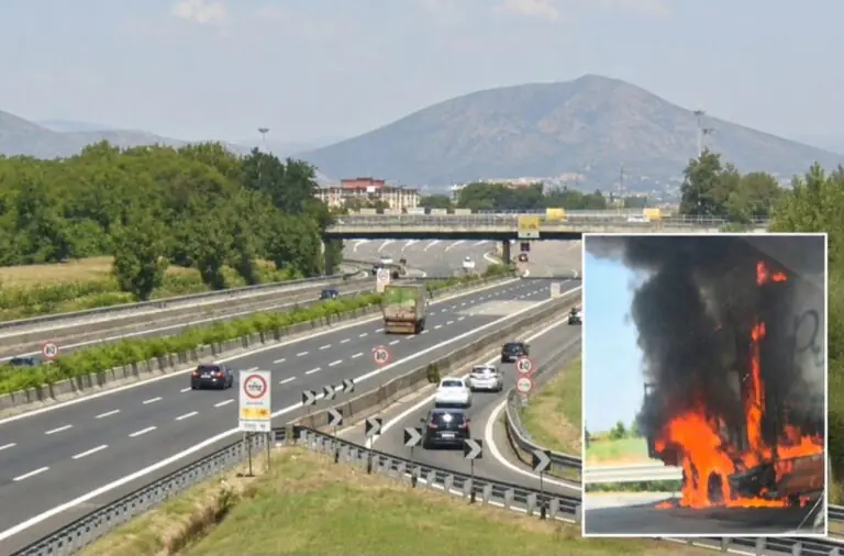 Camion in fiamme, autista scampa al rogo in extremis