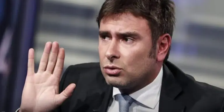 Di Battista ricoverato in gravi condizioni a Cuba