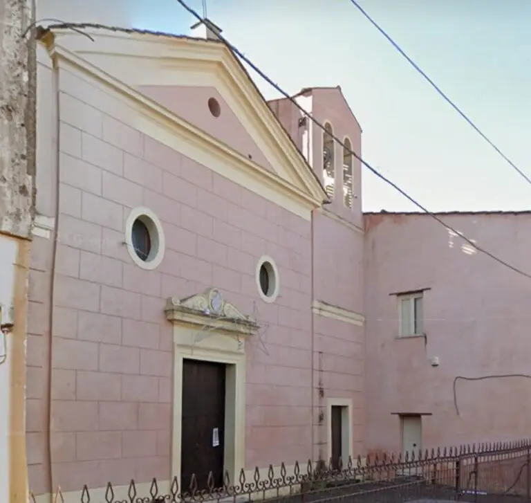 Muore a 43 anni, città sotto choc per Ilaria