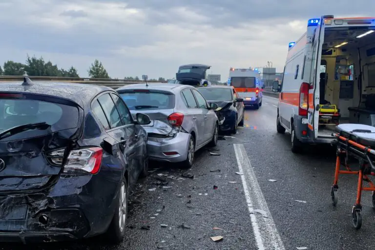 Tamponamento a catena sull’A1, quattro i feriti tra cui una bimba