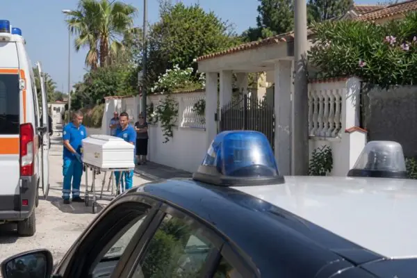 Giulia Persico, a 17 anni la vita si ferma in una casa di Baia Felice