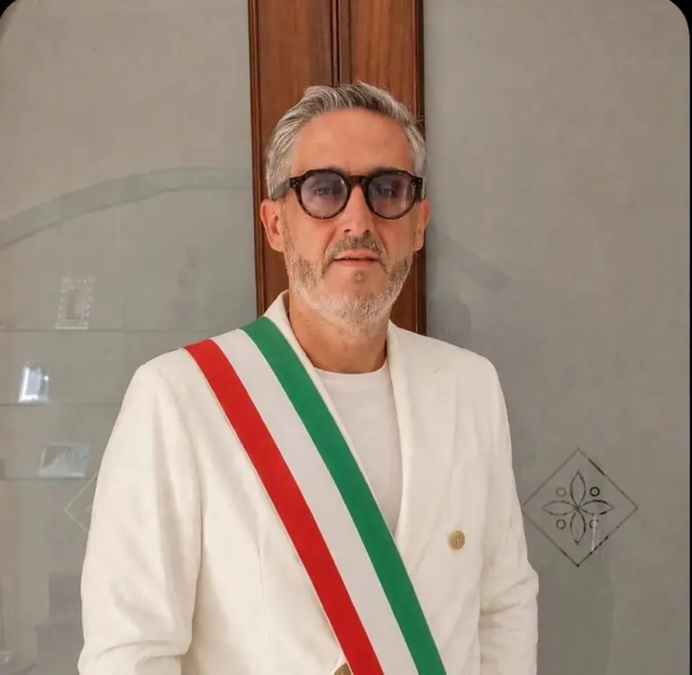 Cioffi nominato sindaco vicario: guiderà il Comune durante l’assenza del primo cittadino