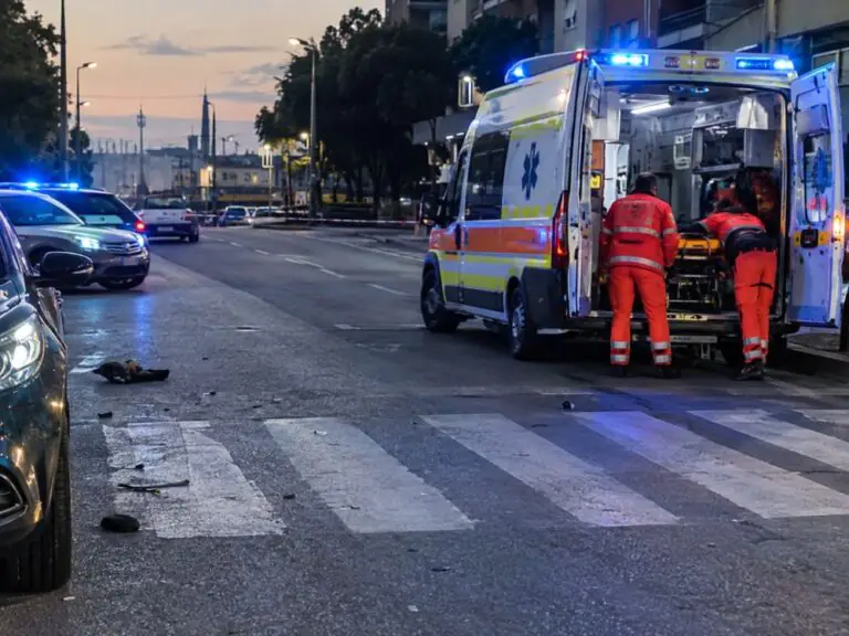 Travolta da veicolo in corsa, muore ragazza 17enne