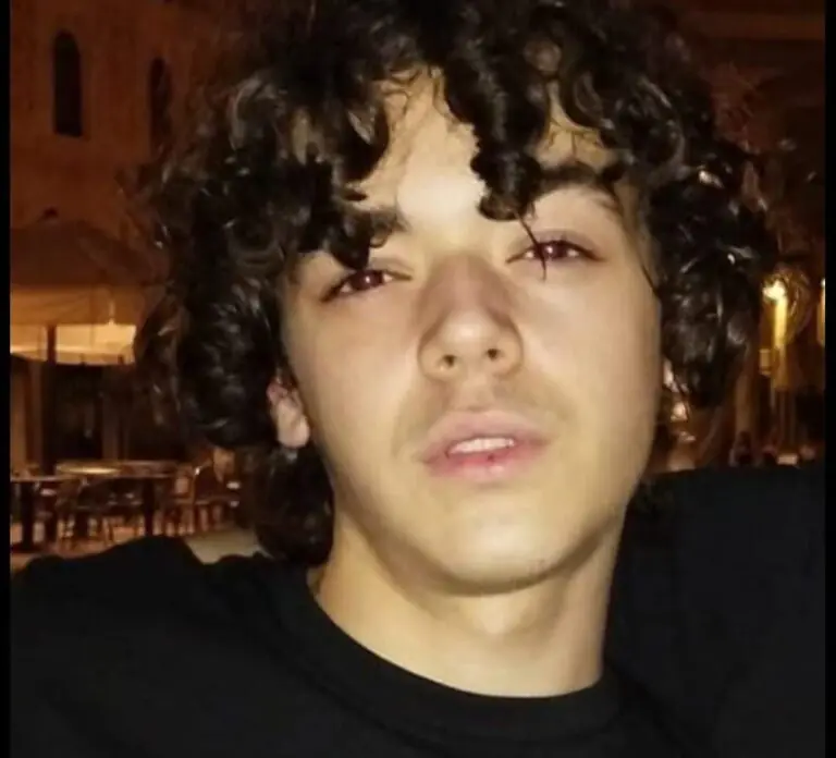 Giovane scomparso nel nulla, città in ansia per Emanuele