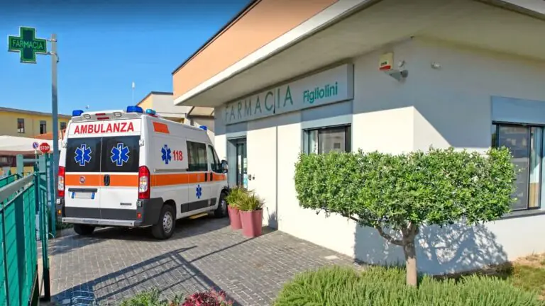 Muore all’improvviso nella sua farmacia, comunità in lutto per il dottore