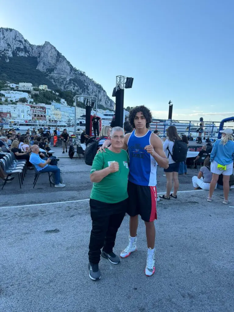 Santangelo trionfa a Capri: festa per l’Olimpia Boxe