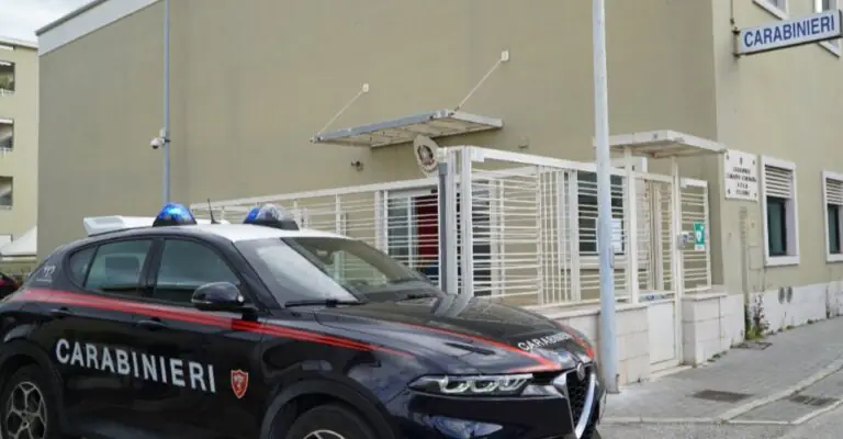 Carrozziere nei guai dopo blitz dei carabinieri