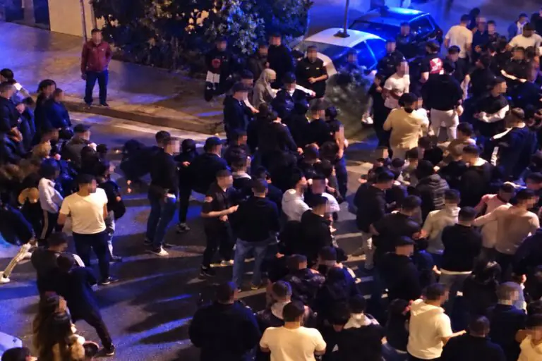 Furia nella movida, kickboxer massacra di botte barista molto conosciuto: avventori sotto choc