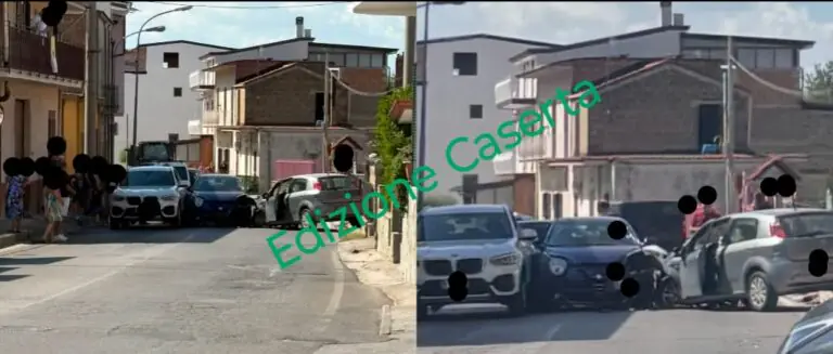Carambola nei pressi del bar, paura per i coinvolti. Disagi alla circolazione