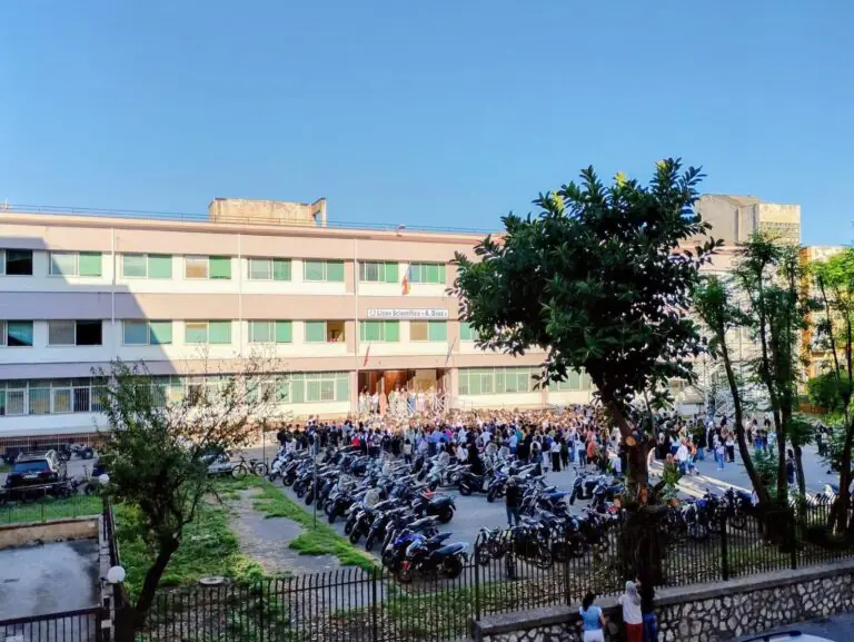 Caserta, riparte il nuovo anno scolastico al liceo Diaz