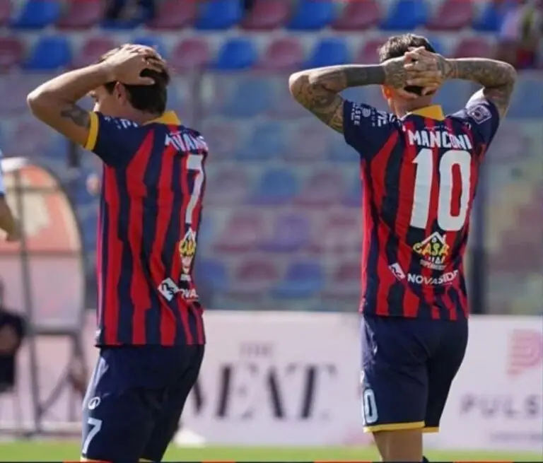 Prima sconfitta per la Casertana, il Catania passa al fotofinish