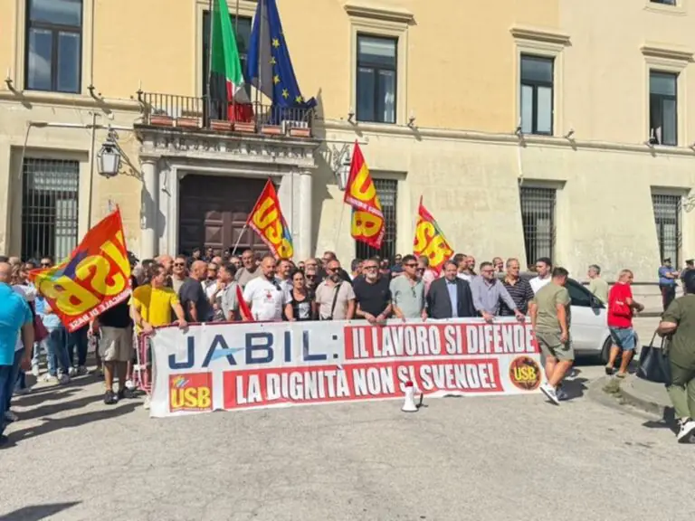 Jabil-TMA, USB: «La critica sindacale non può finire in tribunale»