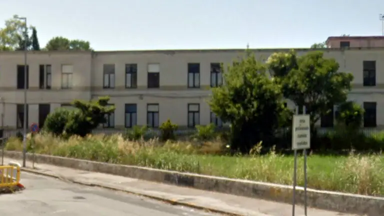 Lavori incompleti a scuola, chiesta una navetta