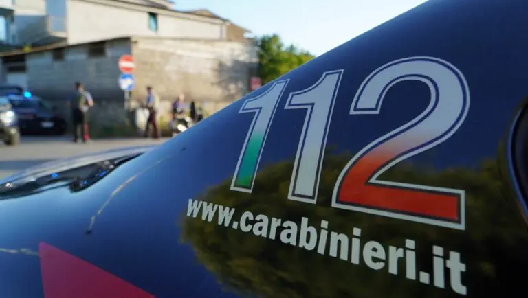 Pagano 1600 euro un’auto ma il noleggio è finto: 2 stanati