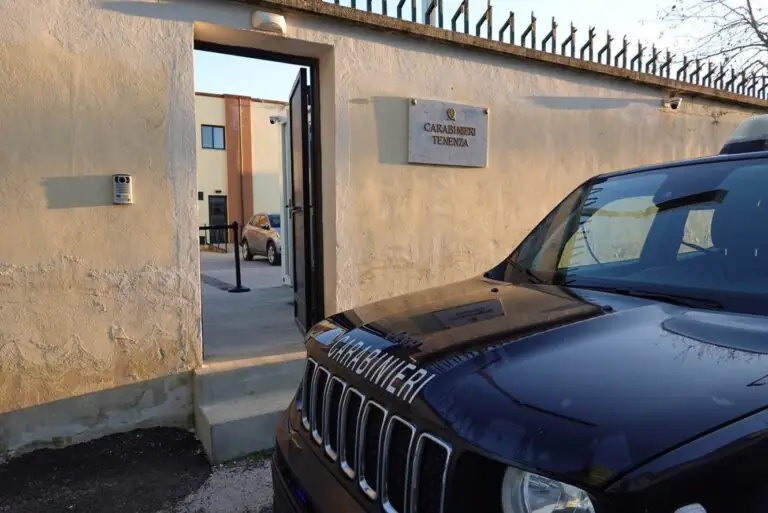 Scappa dai domiciliari in moto e cade: preso dai carabinieri
