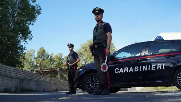 Fuga pericolosa dopo l’alt, bloccato dai carabinieri