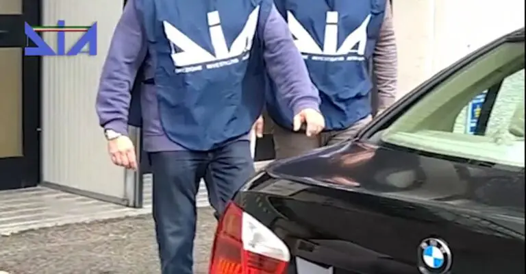 Calcestruzzo e clan, colpiti due fratelli e pubblico ufficiale: confisca milionaria
